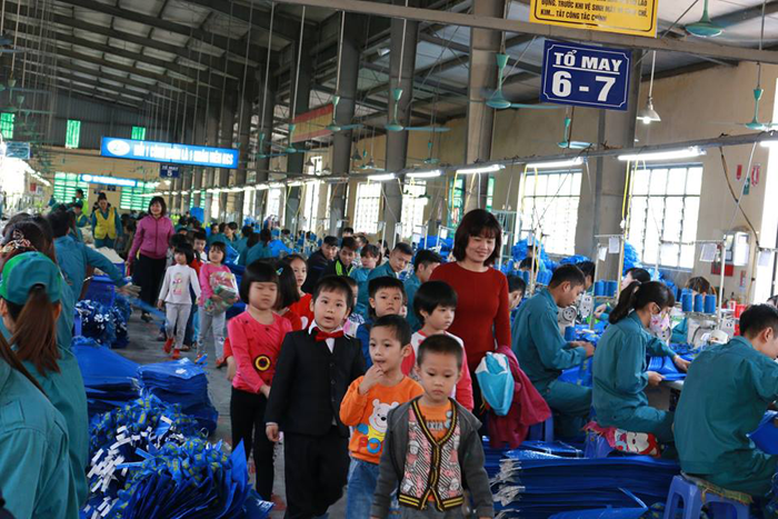 TRƯỜNG MẦM NON SAO MAI Z176 THĂM QUAN SẢN XUẤT